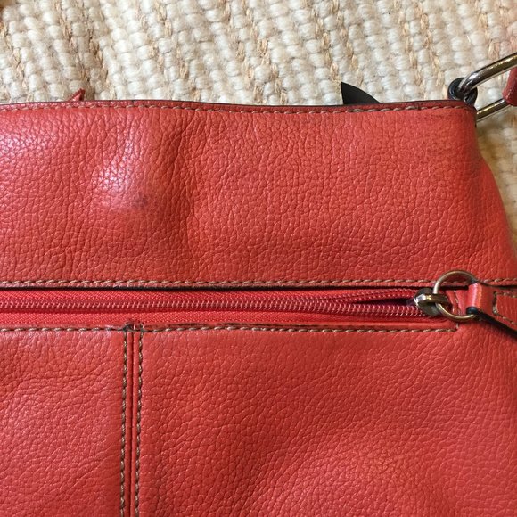 Franco Sarto leather coral purse w/adjustable strap - Picture 8 of 10